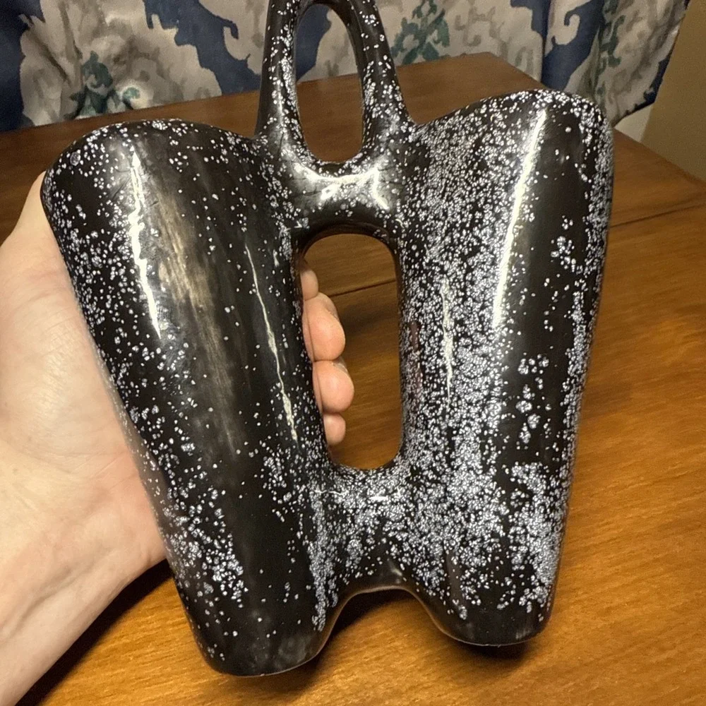 Vtg 1982 Handmade Ceramic Double Vase Signed  Speckled Black & White‎ Glaze